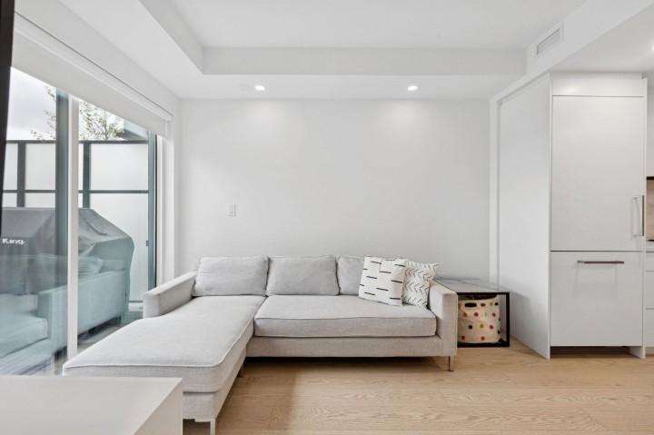 Photo 9 at 112 - 650 E 2nd Street, Lower Lonsdale, North Vancouver