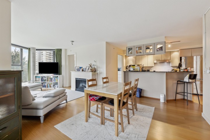 Photo 5 at 501 - 683 Victoria Park West, Lower Lonsdale, North Vancouver