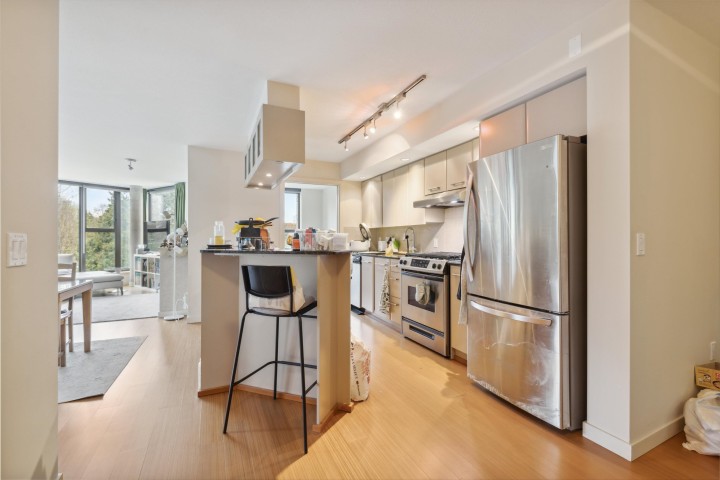 Photo 18 at 501 - 683 Victoria Park West, Lower Lonsdale, North Vancouver