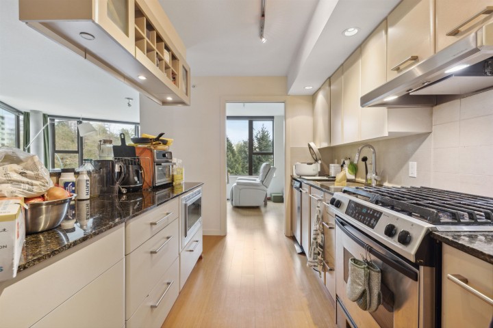 Photo 19 at 501 - 683 Victoria Park West, Lower Lonsdale, North Vancouver