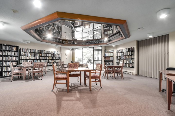 Photo 9 at G01 - 1490 Pennyfarthing Drive, False Creek, Vancouver West