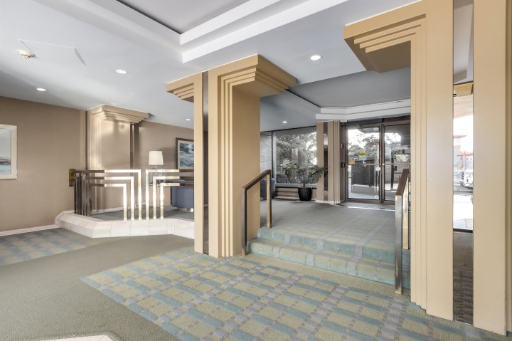 Photo 14 at G01 - 1490 Pennyfarthing Drive, False Creek, Vancouver West