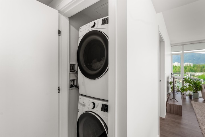 Photo 13 at 902 - 200 Klahanie Court, Park Royal, West Vancouver