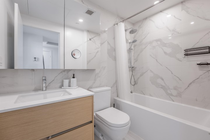 Photo 12 at 902 - 200 Klahanie Court, Park Royal, West Vancouver