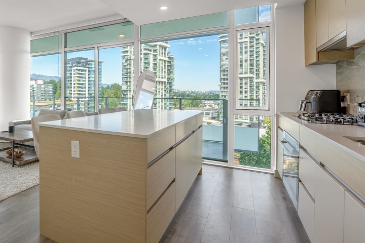 Photo 5 at 902 - 200 Klahanie Court, Park Royal, West Vancouver