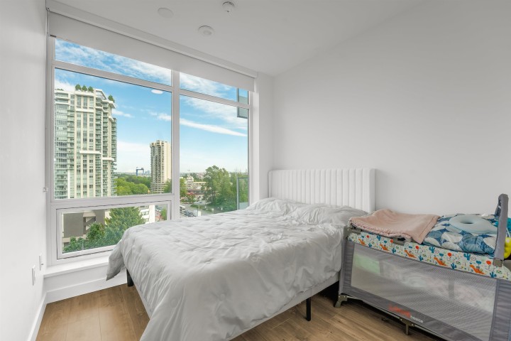 Photo 10 at 902 - 200 Klahanie Court, Park Royal, West Vancouver