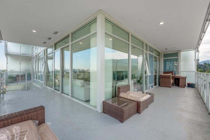 Photo 14 at 902 - 200 Klahanie Court, Park Royal, West Vancouver