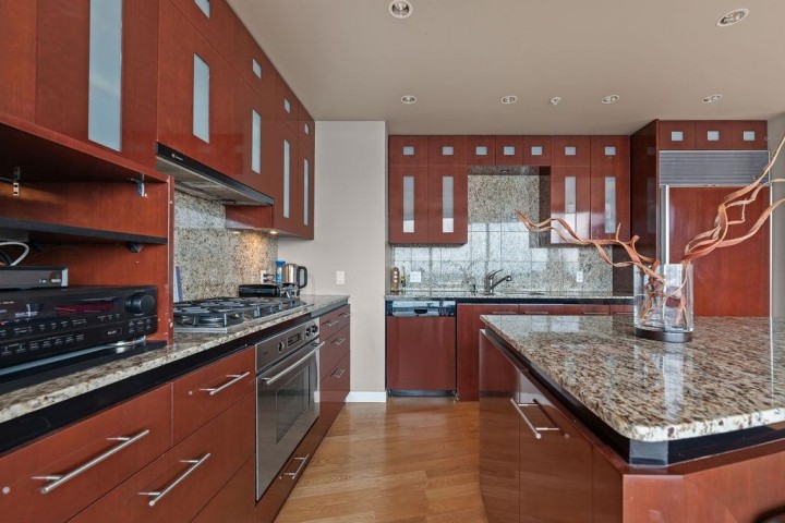 Photo 19 at 4303 - 938 Nelson Street, Downtown VW, Vancouver West