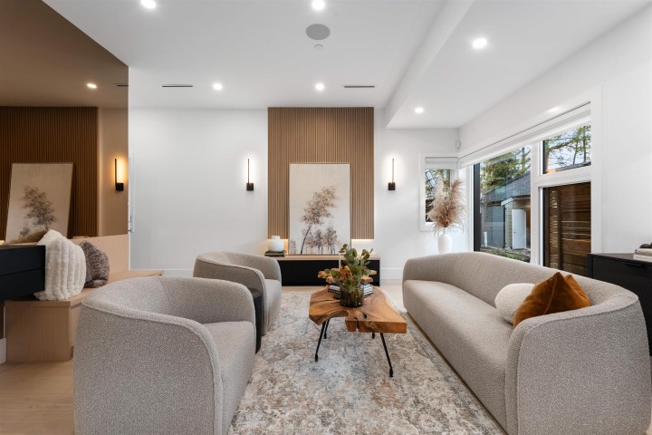 Photo 2 at 6 - 371 E 33rd Avenue, Main, Vancouver East