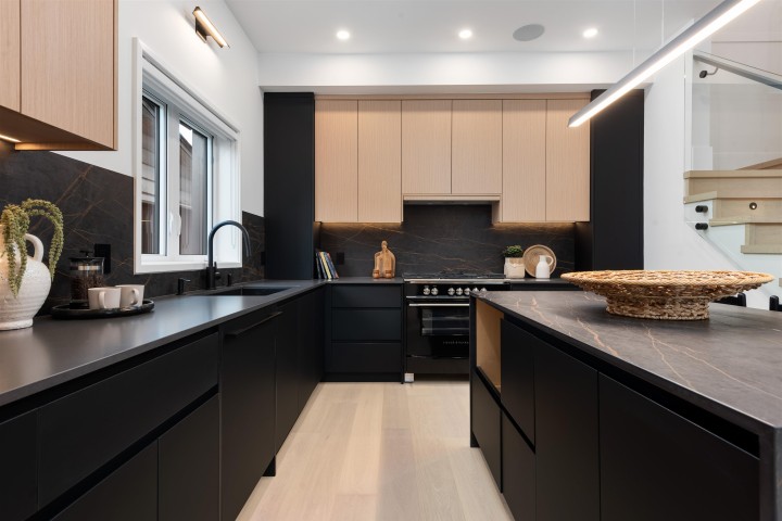 Photo 6 at 6 - 371 E 33rd Avenue, Main, Vancouver East