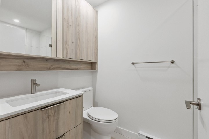 Photo 10 at PH617 - 3596 Malsum Drive, Roche Point, North Vancouver