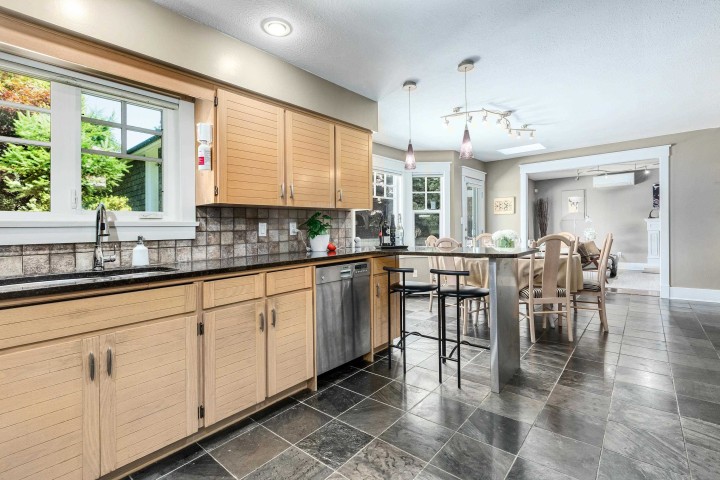 Photo 10 at 1845 W 62nd Avenue, S.W. Marine, Vancouver West