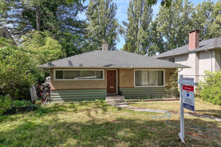 Photo 1 at 3195 Garden Drive, Grandview Woodland, Vancouver East