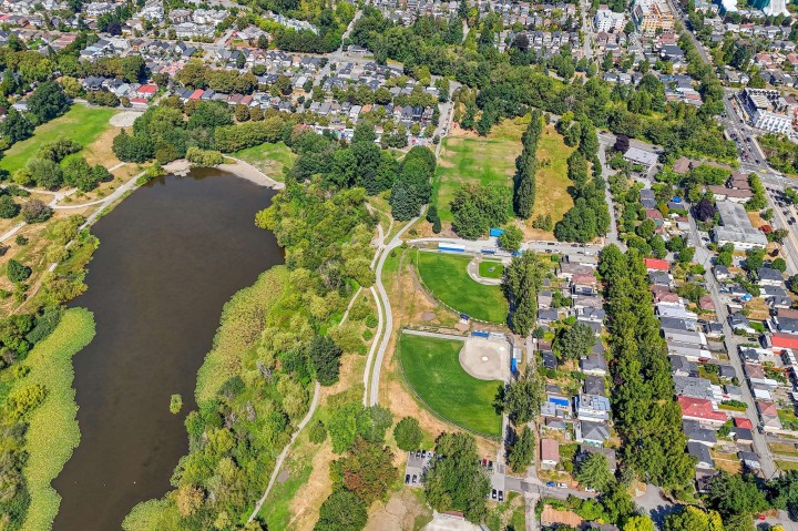 Photo 5 at 3195 Garden Drive, Grandview Woodland, Vancouver East