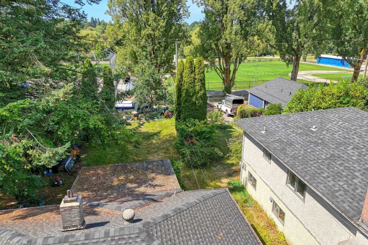 Photo 9 at 3195 Garden Drive, Grandview Woodland, Vancouver East