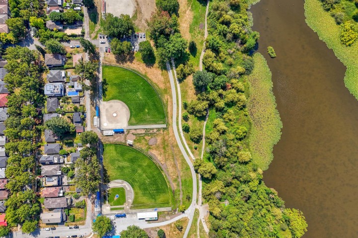 Photo 4 at 3195 Garden Drive, Grandview Woodland, Vancouver East