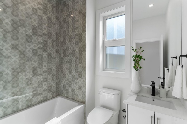 Photo 20 at 340 E Keith Road, Central Lonsdale, North Vancouver