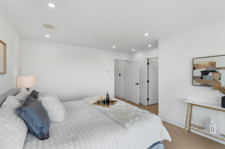 Photo 11 at 340 E Keith Road, Central Lonsdale, North Vancouver