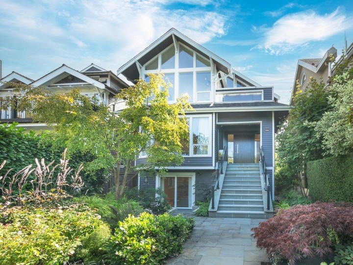 Photo 2 at 3262 W 1st Avenue, Kitsilano, Vancouver West