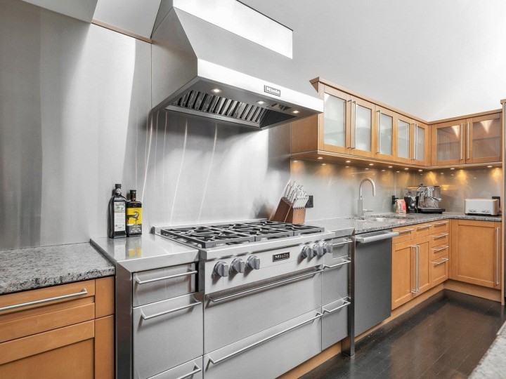 Photo 13 at 3262 W 1st Avenue, Kitsilano, Vancouver West