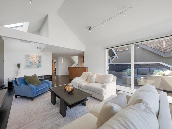 Photo 7 at 3262 W 1st Avenue, Kitsilano, Vancouver West