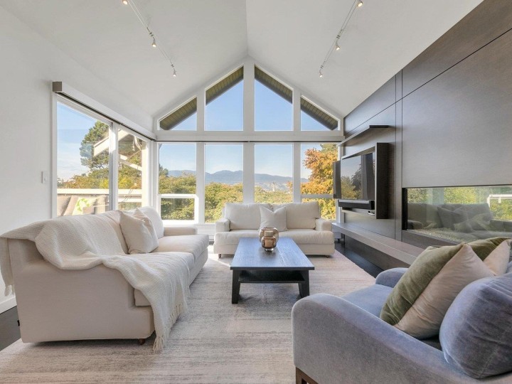 Photo 5 at 3262 W 1st Avenue, Kitsilano, Vancouver West