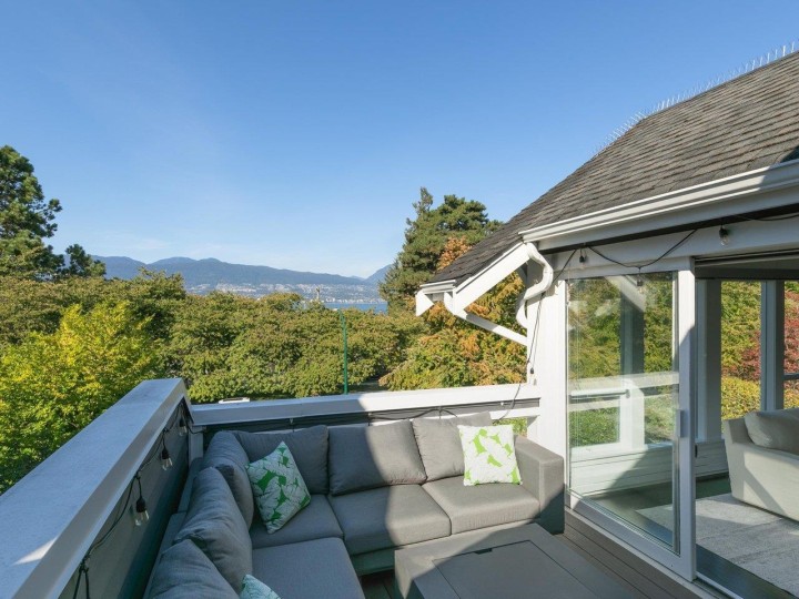 Photo 8 at 3262 W 1st Avenue, Kitsilano, Vancouver West