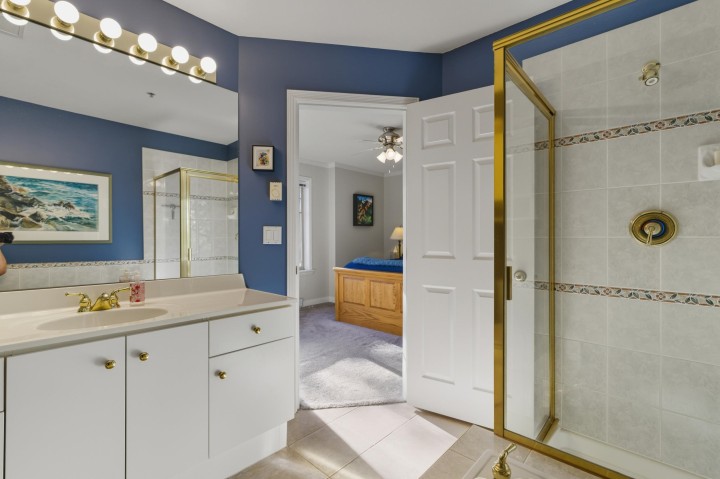 Photo 21 at 6 - 222 E 5th Street, Lower Lonsdale, North Vancouver