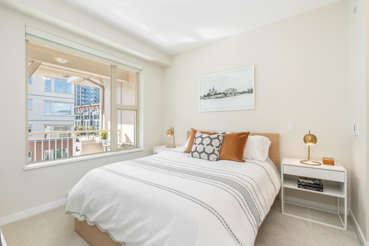 Photo 12 at 517 - 2665 Mountain Highway, Lynn Valley, North Vancouver