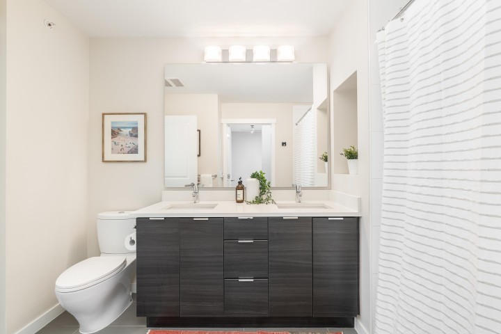 Photo 15 at 517 - 2665 Mountain Highway, Lynn Valley, North Vancouver