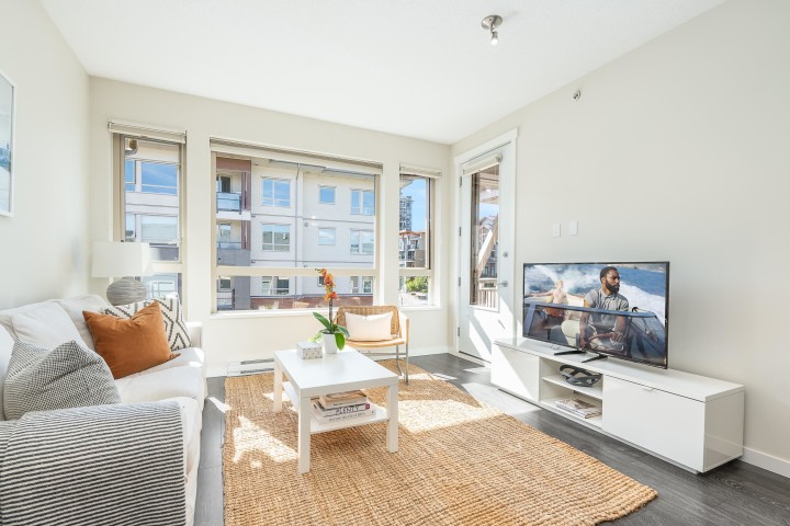 Photo 11 at 517 - 2665 Mountain Highway, Lynn Valley, North Vancouver