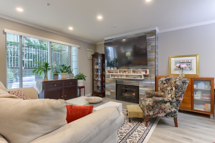 Photo 3 at 17 - 2885 E Kent Avenue North, South Marine, Vancouver East