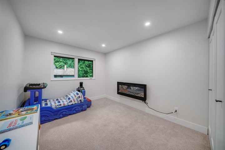 Photo 20 at 867 Frederick Road, Lynn Valley, North Vancouver