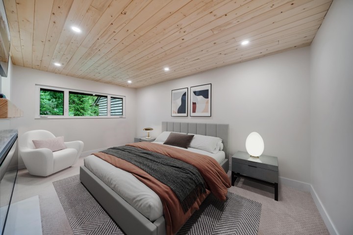 Photo 14 at 867 Frederick Road, Lynn Valley, North Vancouver