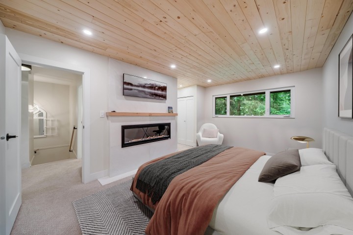 Photo 15 at 867 Frederick Road, Lynn Valley, North Vancouver