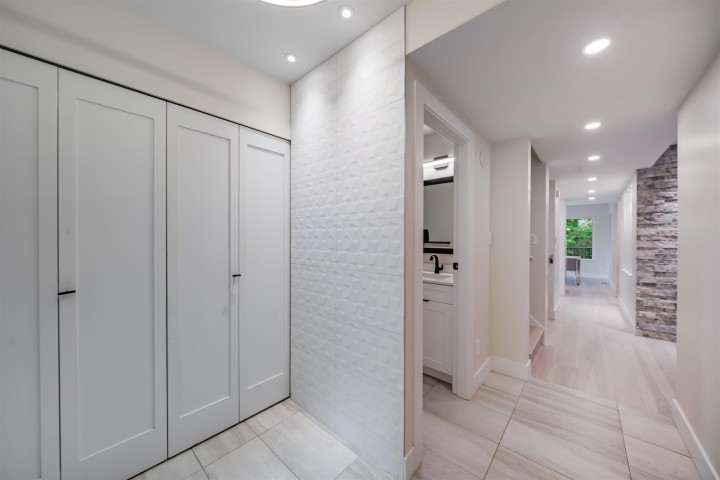 Photo 31 at 867 Frederick Road, Lynn Valley, North Vancouver