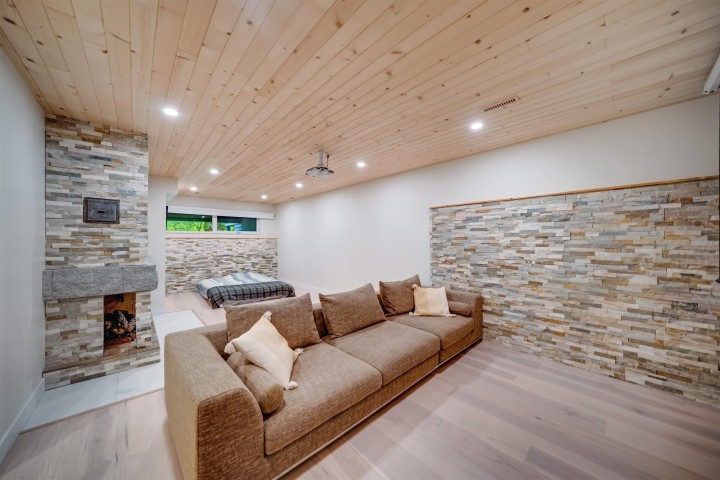 Photo 25 at 867 Frederick Road, Lynn Valley, North Vancouver