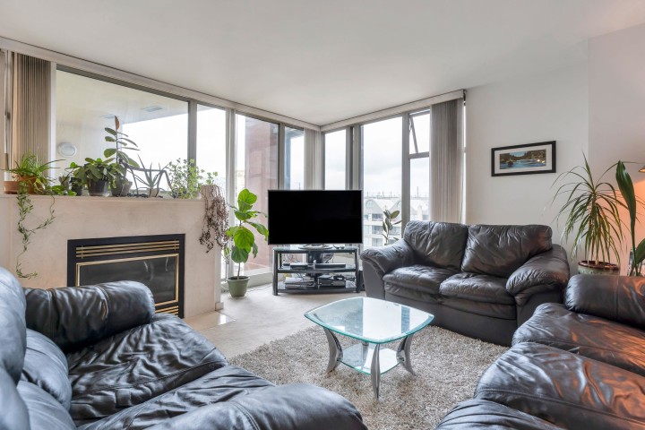 Photo 16 at 704 - 990 Beach Avenue, Yaletown, Vancouver West