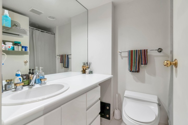 Photo 30 at 704 - 990 Beach Avenue, Yaletown, Vancouver West