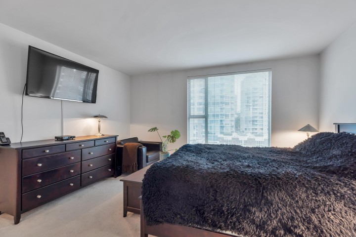 Photo 34 at 704 - 990 Beach Avenue, Yaletown, Vancouver West