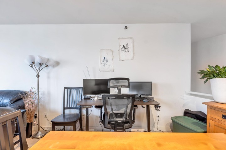 Photo 14 at 704 - 990 Beach Avenue, Yaletown, Vancouver West