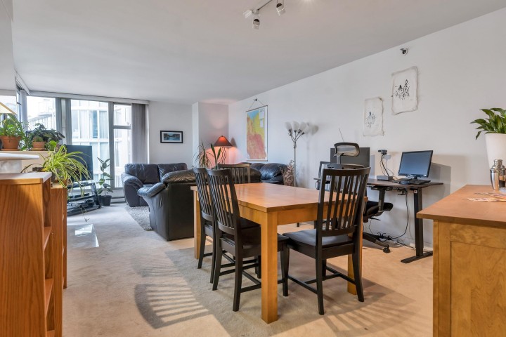 Photo 11 at 704 - 990 Beach Avenue, Yaletown, Vancouver West