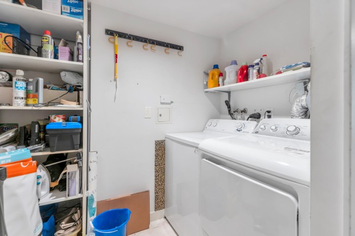 Photo 31 at 704 - 990 Beach Avenue, Yaletown, Vancouver West