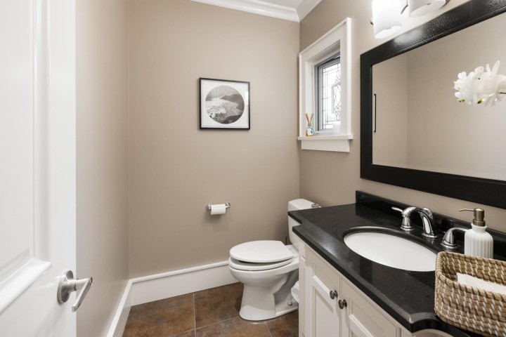 Photo 35 at 2623 Lawson Avenue, Dundarave, West Vancouver