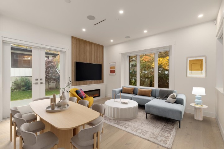 Photo 4 at 3075 Courtenay Street, Point Grey, Vancouver West