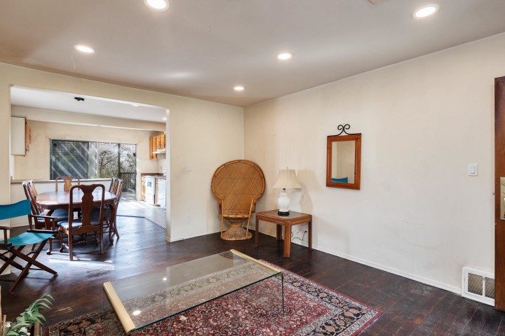 Photo 10 at 445 W Queens Road, Upper Lonsdale, North Vancouver