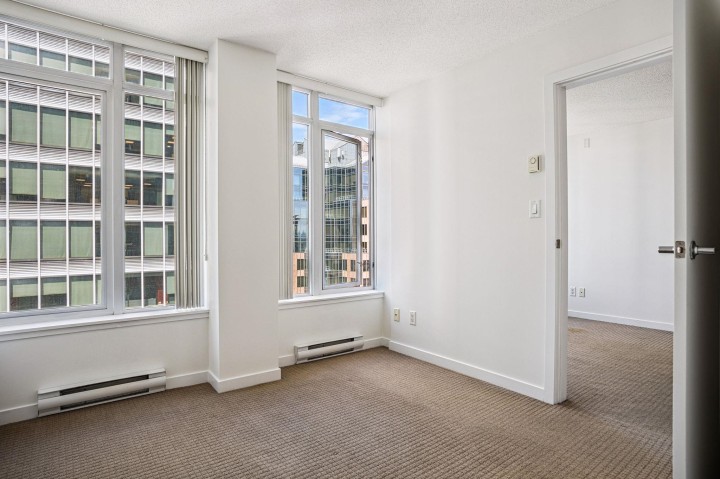 Photo 13 at 2006 - 610 Granville Street, Downtown VW, Vancouver West