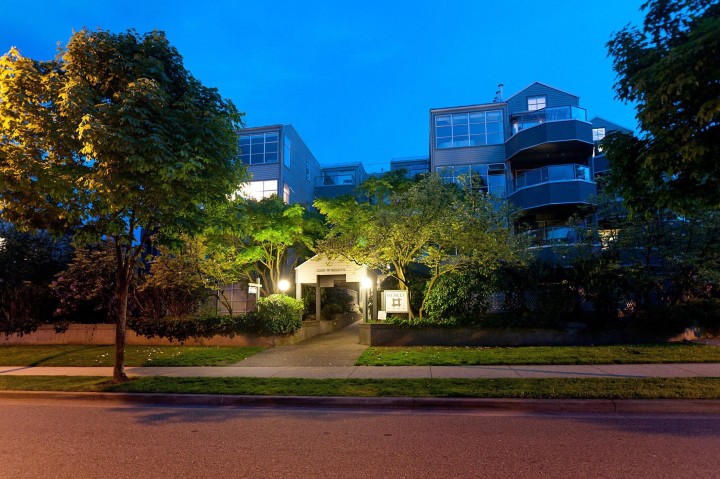 Photo 26 at 402 - 2250 W 3rd Avenue, Kitsilano, Vancouver West