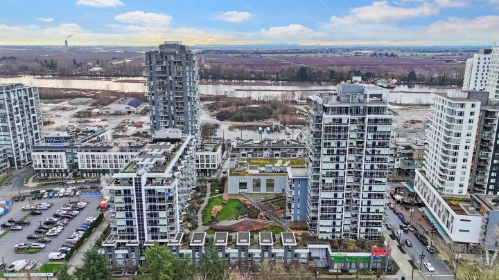 Photo 24 at 1702 - 8538 River District Crossing, South Marine, Vancouver East