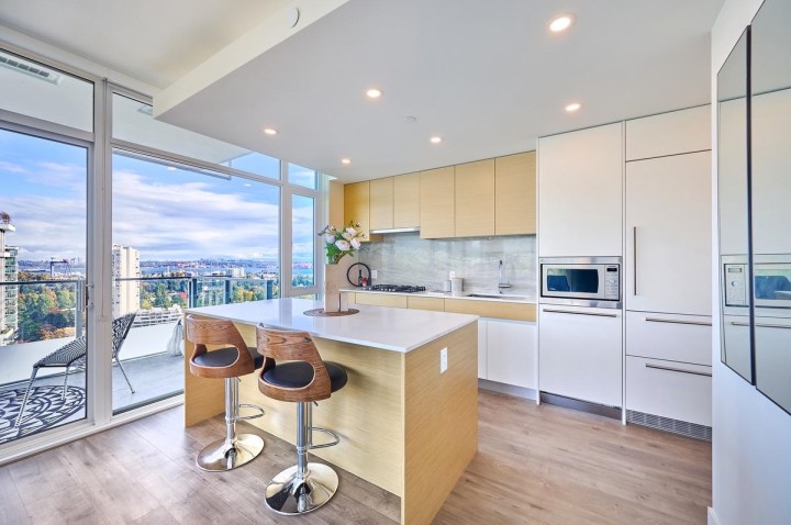 Photo 2 at 2002 - 200 Klahanie Court, Park Royal, West Vancouver